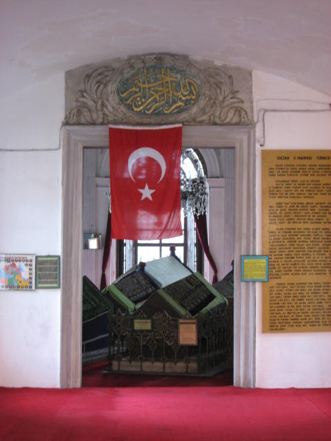 Sultan 2. Mahmud Türbesi Çemberlitaş Fatih Eminönü İstanbul