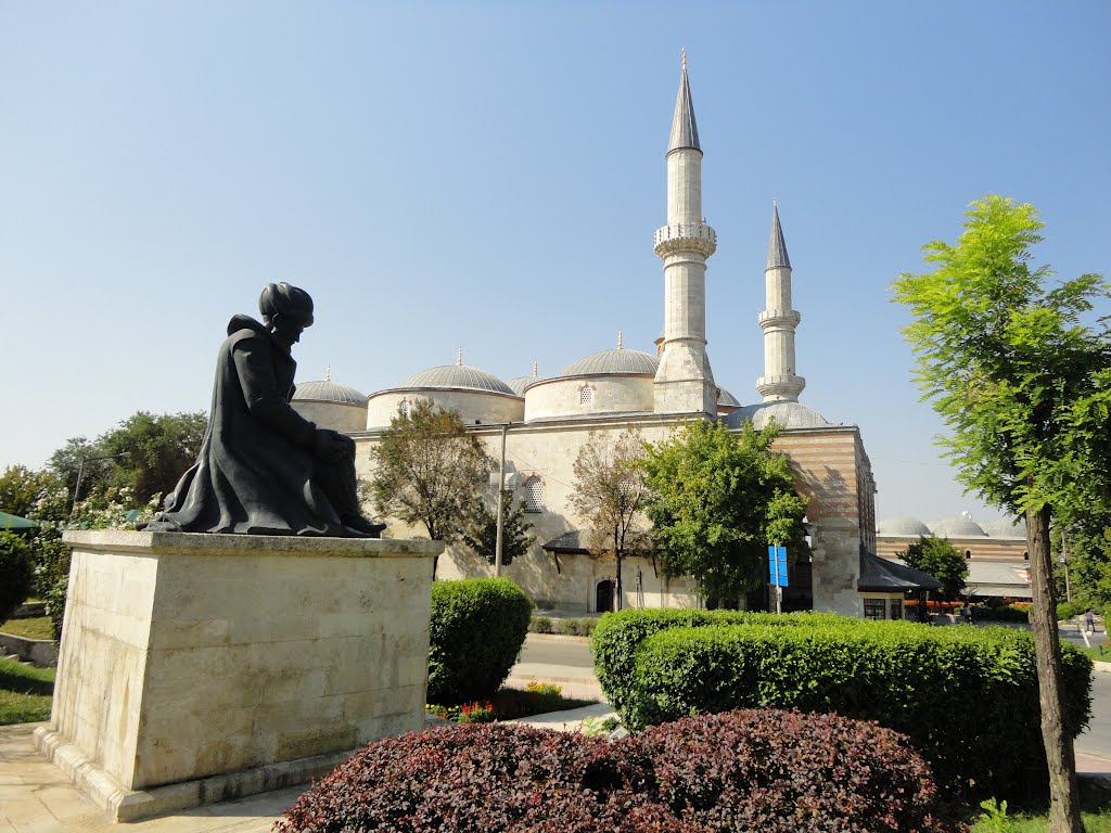 Edirne Eski Cami Ve Mimar Sinan Heykeli Mimar Sinan Kimdir İstanbul Osmanlı Baş Mimarı İnşaat Mühendisi Baş Yapıtı Ustalık Eseri Dünya Usta Mimarlık