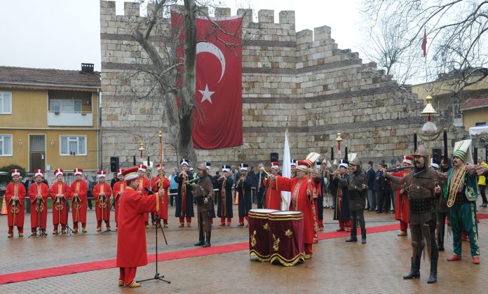 Mehter Müziği Nedir Mehteran Müzik Aletleri Ve Özellikleri Askeri Müze Mehteri Bando Osmanlı Marş Marşlar