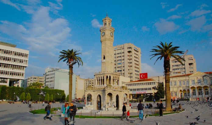 12 İzmir Saat Kulesi Osmanlı Eserleri. Padişah İkinci Sultan Abdulhamid Han Muhteşem Saat Kuleleri 1