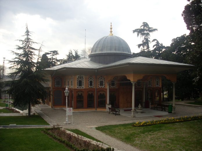 Aynalıkavak Kasrı Osmanlı Köşkleri Kasırları Ve Küçük Sarayları Aynalı Kavak Musiki Tarihi Enstrümanlar Müzesi Dışı