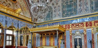 Sultan 3. Selim Dönemi Osmanlı Saray Haremi Yaşamı Sanat Ve Mimari Tesirleri Topkapi Palace Harem Imperial Hall Ottoman Empire
